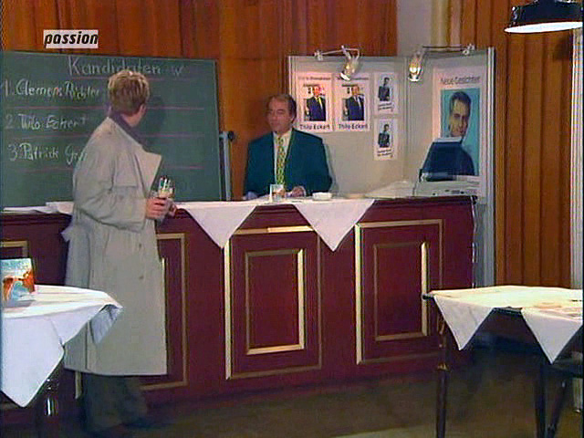 Datei:241 Wahllokal1.jpg